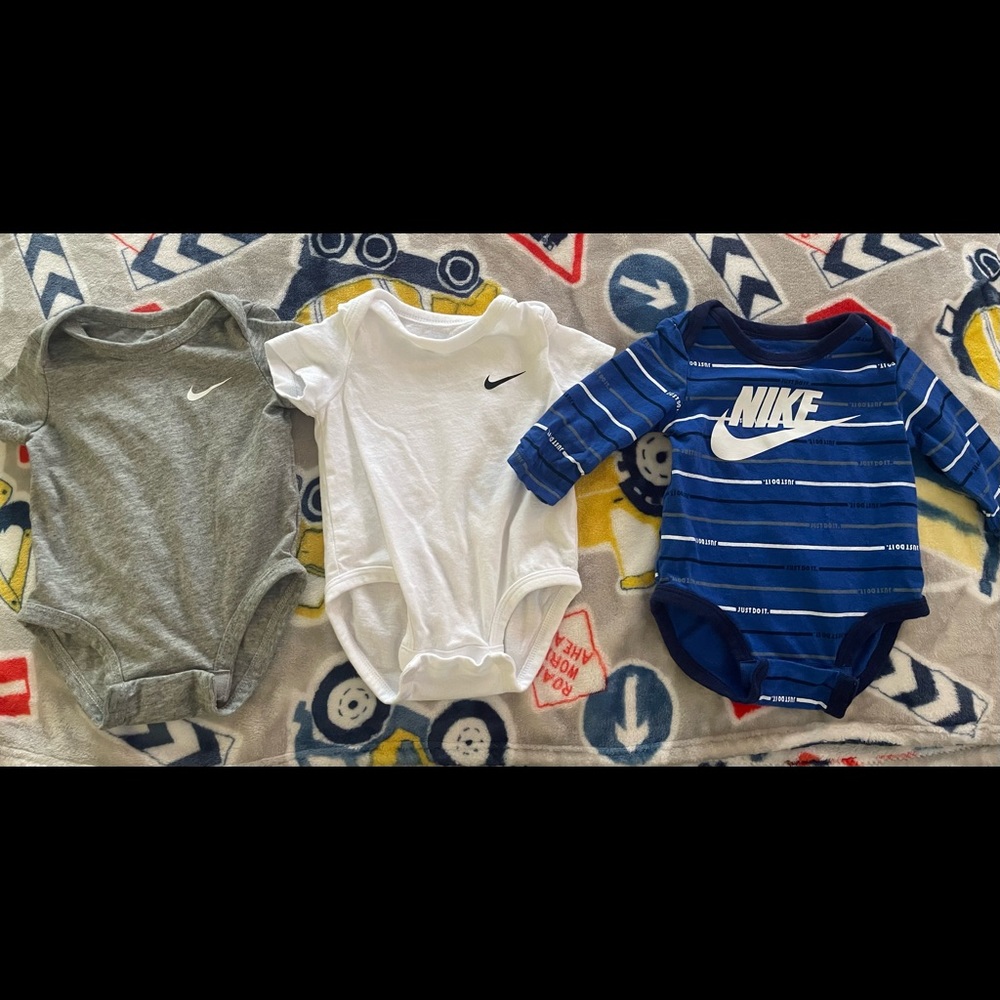 3 Month Boys Nike Onesie’s. Long sleeve & short! Never worn!